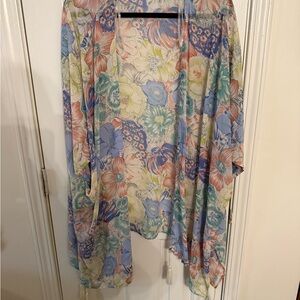 Umgee Blue and White Floral Top